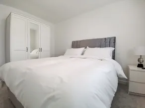 Hayes Apartment - Image 3