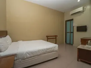 D'Pearl Hotel - Image 3