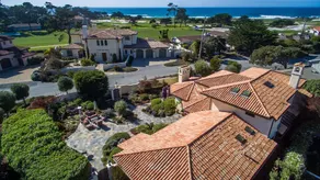 3br W/ Lush Courtyard, Near Beach 3 Bedroom Home - Image 4