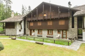JOIVY Courmayeur Imperial Suite Home Plangorret - Image 4