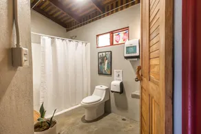 Socialtel Monteverde - Image 5