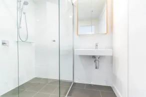 Homely Apartment in South Brisbane - Image 3