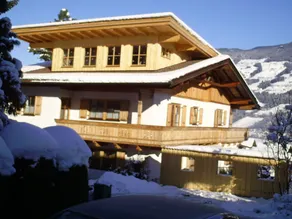 Luxurious Apartment in Fügen Near Ski Area - Image 3