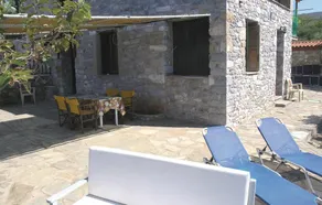 Stunning Home in Aghios Dimitris m With 2 Bedrooms - Image 2