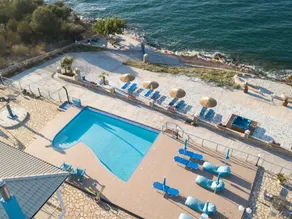 Waterfront Apartment in Central Greece With Swimming Pool - Image 3