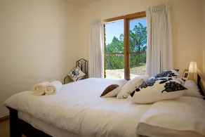 McGintys Stone Cottage - Image 2