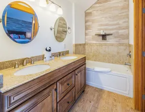 Woodland Chalet Hot Tub Pool Table Private - Image 5