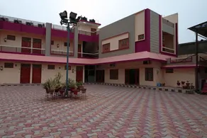 OYO 15267 Chaitdeep Palace - Image 3
