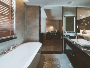 Tulip Inn Huaxi Hotel - Image 2