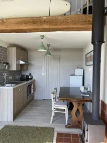 Surf Shack - Impeccable 1-bed Cottage in Shorwell - Image 4