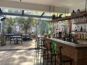 Olivia Hotel - Image 3