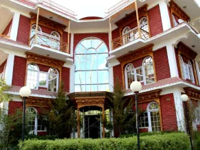 Hotel K2 Continental - Image 4