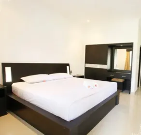 Ida Hotel - Image 3