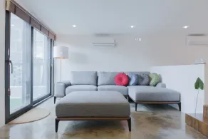 Sio Hostel L-Suite - Image 2