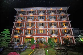 Hotel Dandelion - Image 4