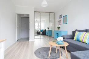 Turquoise Studio Zelazna - Image 4