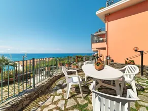 Inviting Apartment in Villammare With Terrace - Image 2