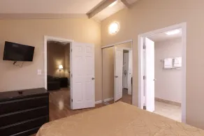 Tri-Valley Inn & Suites - Image 3