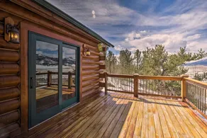Luxury , Views, Hot Tub & Chef Kitchen 4 Bedroom Home by RedAwning - Image 4