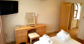 Skylark Hotel & Conference Center - Image 5