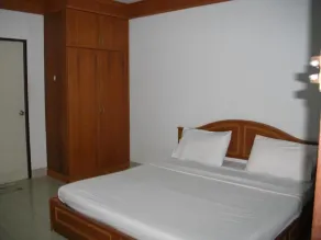 Yong Dee Apartment - Image 2