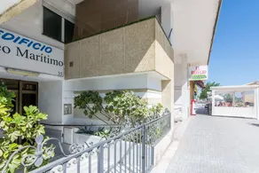 HomeHolidaysRentals Mariluz - Image 5