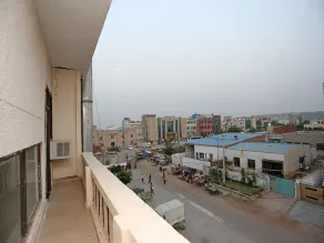 Hotel D Meridien by OYO Rooms - Image 3