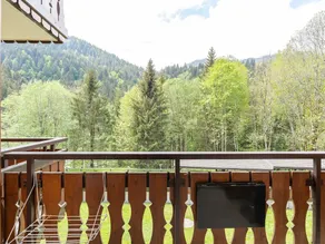 Inviting Apartment in Morzine With Balcony - Image 3