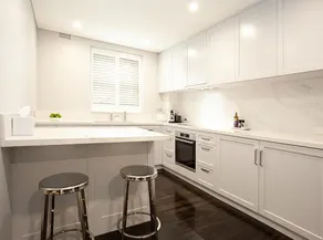 Bayside Retreat - Image 5