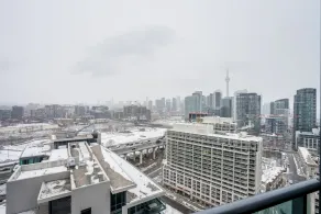 Aaira Suites at Fort York - Image 4