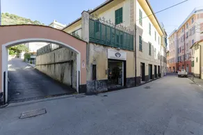 JOIVY Light Flat for 5 in the Heart of Bogliasco - Image 3