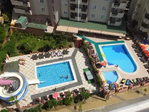 Riviera Apart - Image 2