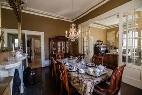 Hughson Hall Bed & Breakfast - Image 3