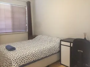 South Perth 2 Bedrooms Apartment - Image 3
