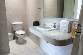 Hotel Colonial - Image 2