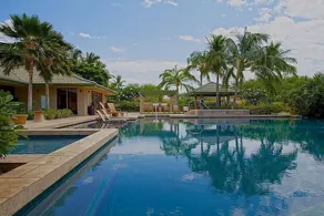 Upgraded Wai'ula'ula - Ground Floor With Double Lanai & Beautiful Decor - Image 2