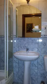 Voila Hotel - Image 5