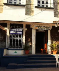 Flores de Peten - Image 4