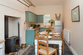Manor Cottage - Image 3