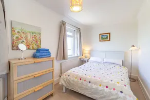2 Bay View - Image 3