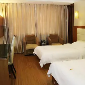 Dragon Hotel - Image 3