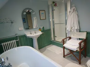Hayleaze Bed & Breakfast - Image 5