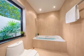 VIP Villas Pattaya Hollywood Jomtien Beach - Image 3