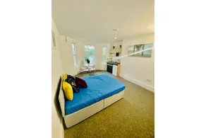 Carlton Rd - Image 5