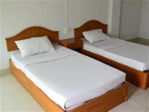 Yong Dee Apartment - Image 3
