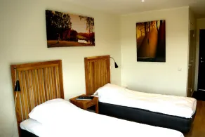 Woodlands Country Club - Image 2