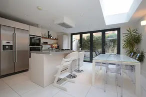 Veeve - Burnfoot Avenue - Image 2