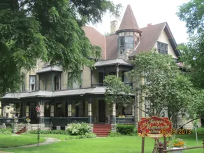 Fargo Mansion Inn - Image 5