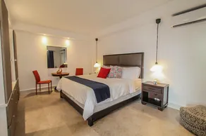 The Grand Villa - Image 3