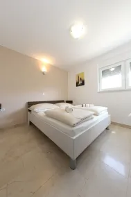 SunAdria Apartments - Image 4